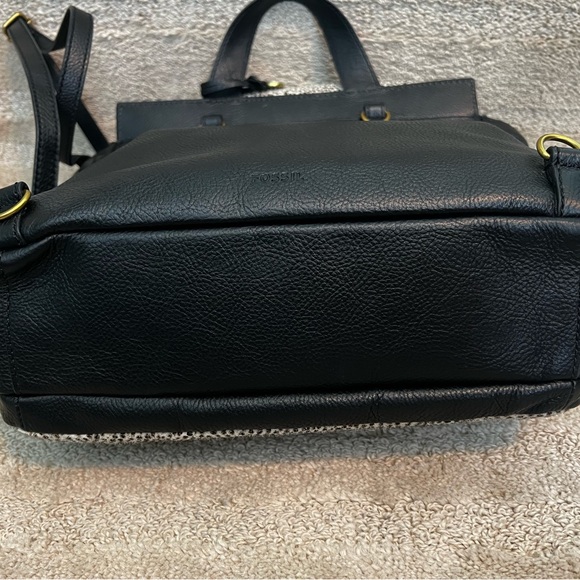 ❤️ Fossil Amelia White Cheetah Black Leather Backpack Shoulder Bag ZB7856504 FS - Picture 10 of 14